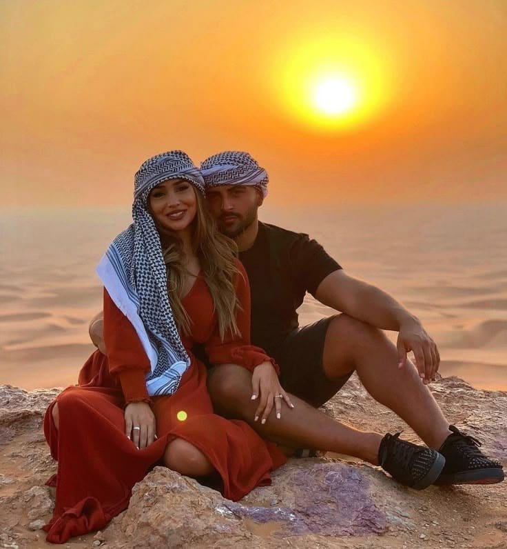 Travel planner creating a personalized Morocco tour itinerary marrakesh